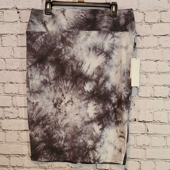 DKNY Sport Active Skirt Gray Tie Dye Size L NWT - Picture 7 of 8